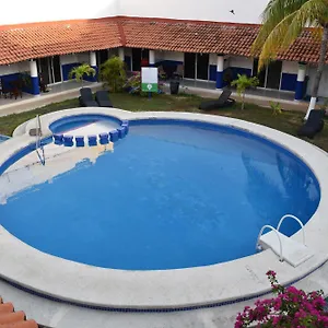 Plaza Almendros Hotel